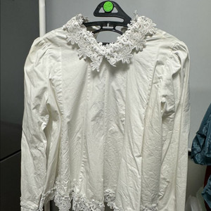 레이스 포인트 화이트 블라우스 55