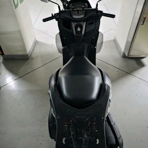 22년식 nmax125 2528km 판매합니다