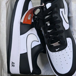 나이키 에어포스1 DV0788 001