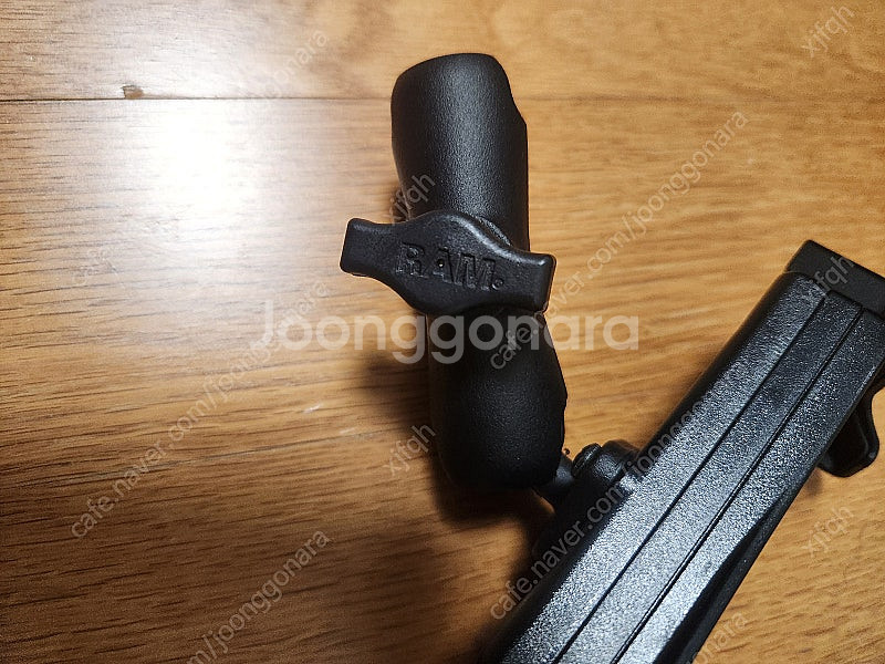 휴대퐁 충전 거치대 RAM 램마운트 무선충전 퀵그립--1