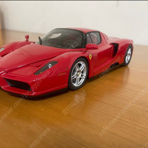 (급처)1:18 bbr 엔초 페라리 싸게 판매합니다