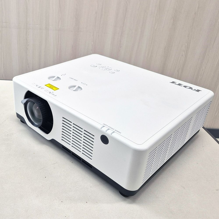 포티 중고프로젝터 FP-SL650U 6500안시 레이저--1