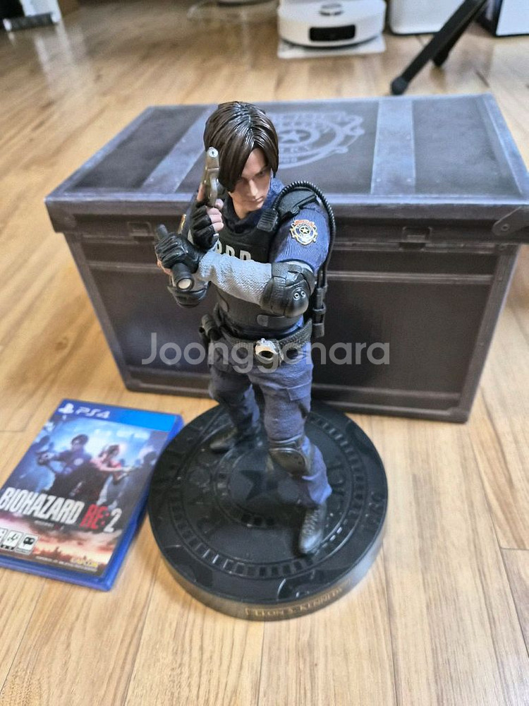 PS4 바이오하자드 RE2 컬렉터즈 한정판 팝니다--0