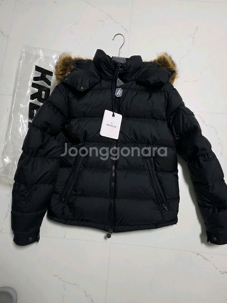 (새상품)몽클레어 마야프 3사이즈 25년 신상품 팝니다--4