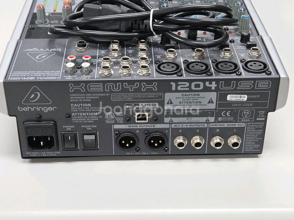 베링거 XENYX 1204USB 아날로그 믹서--2