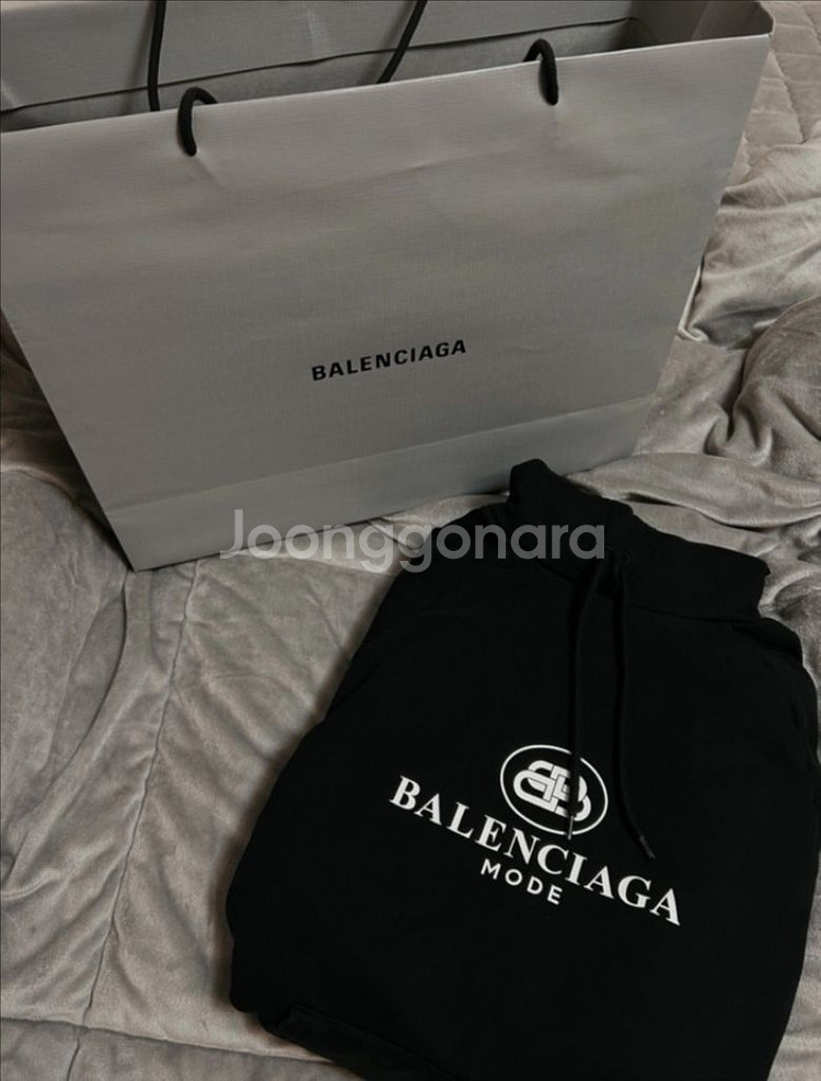 발렌시아가 후드--0