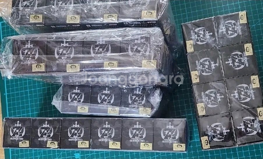 원피스 월콜 필름z 1,3,4,5,2(쵸파만) 팝니다.--2