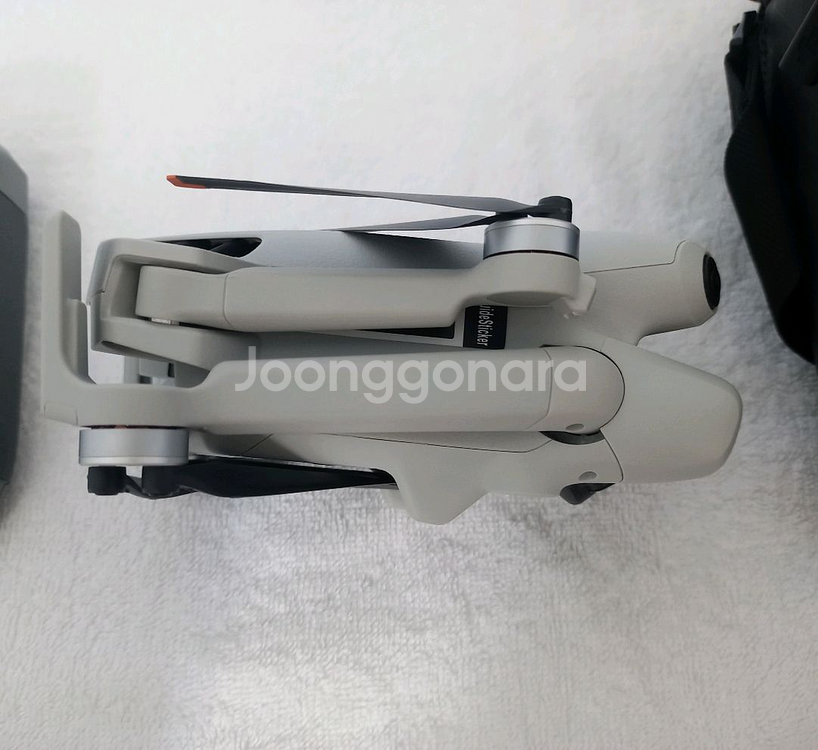 dji 매빅 미니4프로 rc2 플라이모어콤보 팝니다--2