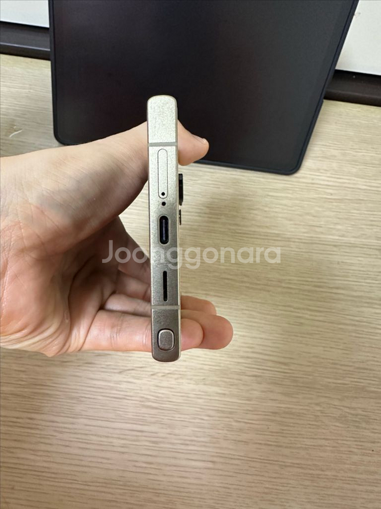(새상품급)갤럭시S24울트라 256기가--4