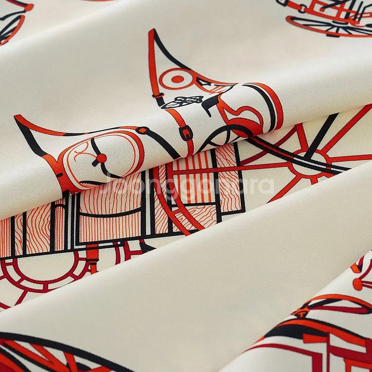 새상품 ) 에르메스 까레 스카프 Complication--2