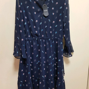 새상품 미쏘 나비 원피스 네이비 m사이즈 18000원