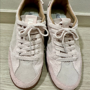 휠라 핑크스니커즈 240