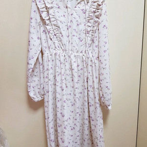 스파오 플라워 롱원피스 아이보리 m사이즈 12000원