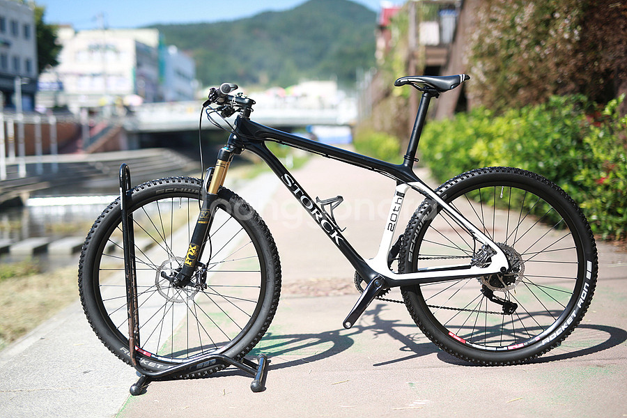 *상태 좋음*스톡 STORCK 레벨 세븐 M 17.5인치-27.5인치---3