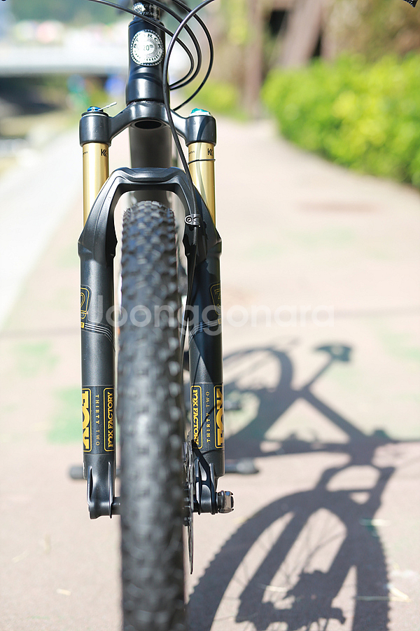 *상태 좋음*스톡 STORCK 레벨 세븐 M 17.5인치-27.5인치---9