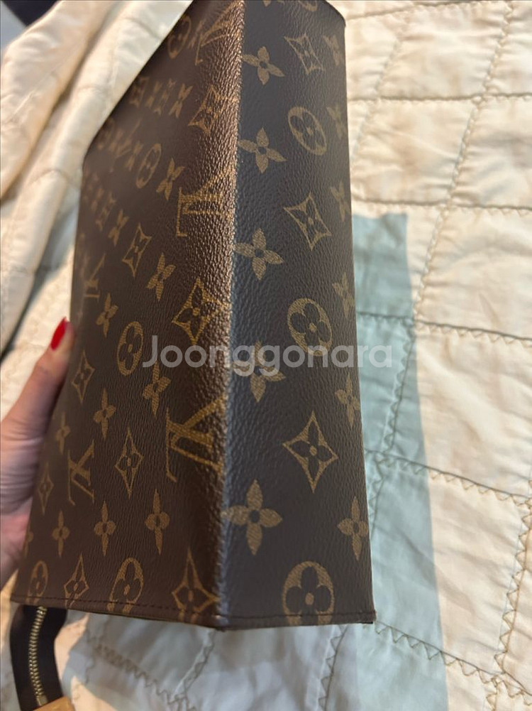 정품 루이비통 모노그램 포쉐트 토일렛26 클러치백--6