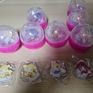 최애의 아이와 산리오 콜라보한 가챠들 판매해요