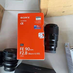 Sony 90mm F2.8 Macro G OSS(소니)