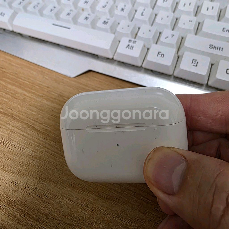 에어팟프로2세대 8핀 본체--0