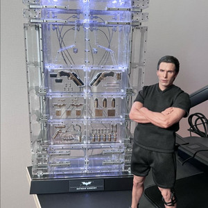 핫토이 다크나이트 투명아머리 + 브루스웨인 세트 팜