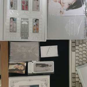 2023 아이유 시그