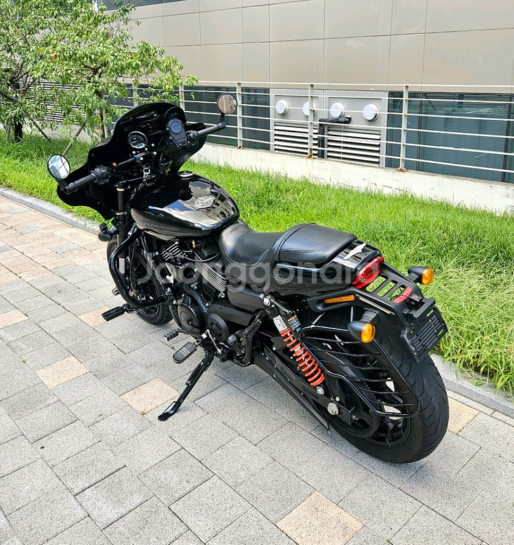 할리 스트리트로드 750 풀튜닝 판매합니다--2