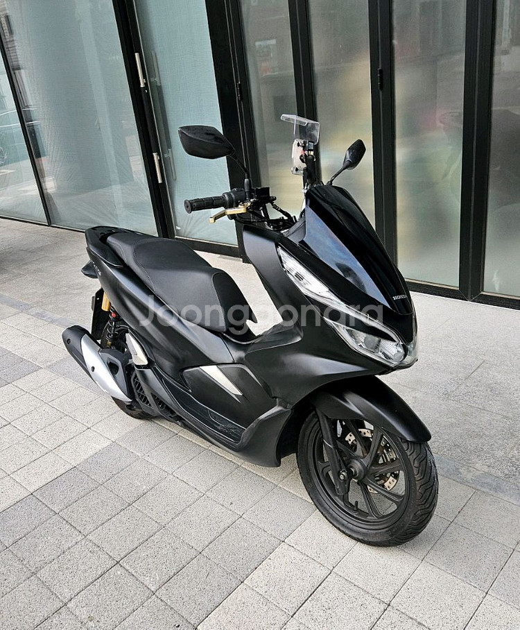 20년식 PCX 125 팝니다--0