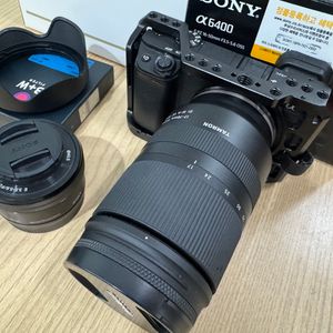 소니 A6400 카메라 + 탐론 17-70 컷수 적음