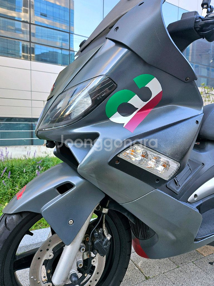 아프릴리아 SR-MAX 300 판매합니다--4