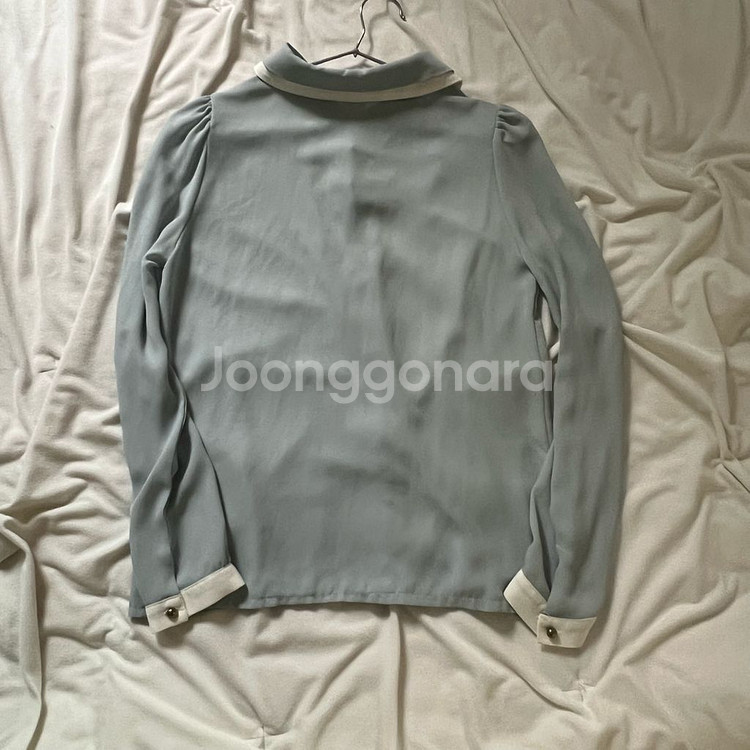 자라 반팔티, 샤넬 에코백, 가을 보세 블라우스--9