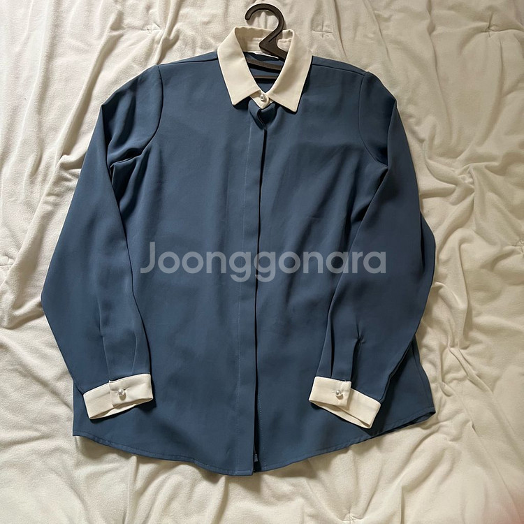 자라 반팔티, 샤넬 에코백, 가을 보세 블라우스--6