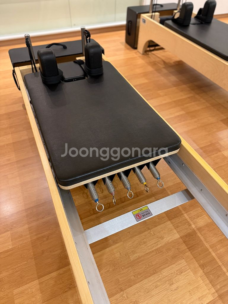 인투필라테스 리포머 판매합니다--2