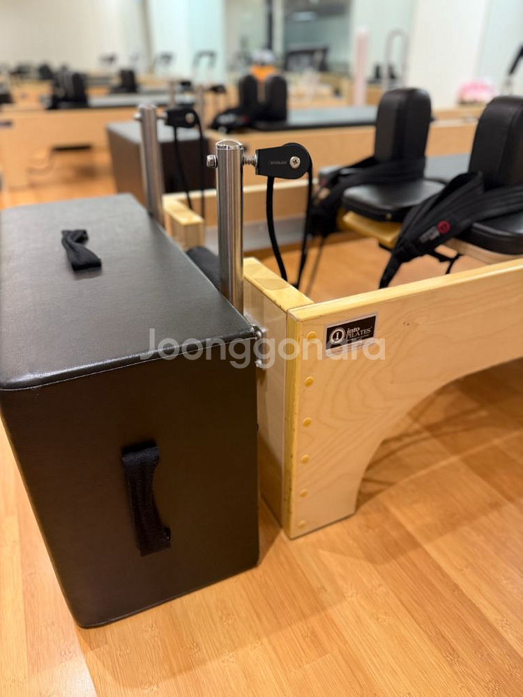 인투필라테스 리포머 판매합니다--5