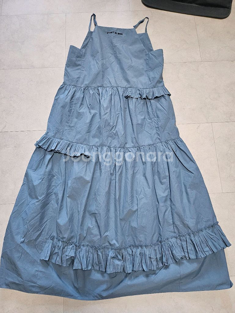 럭키슈에뜨 원피스팝니다--4