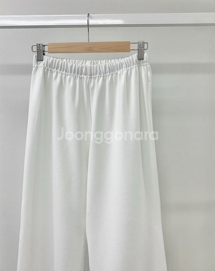 <(택0,새상품) 리브아워 소이팬츠 아이보리 숏기장 팔--9