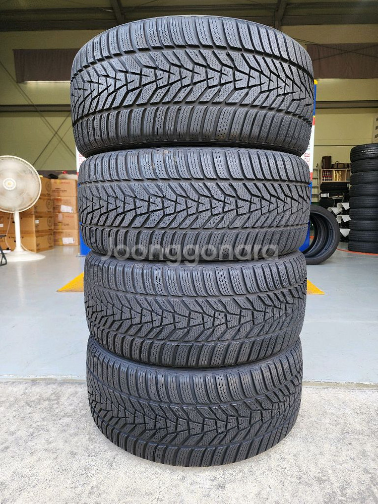 한국 윈터타이어 245 40 19 , 스노우타이어--0