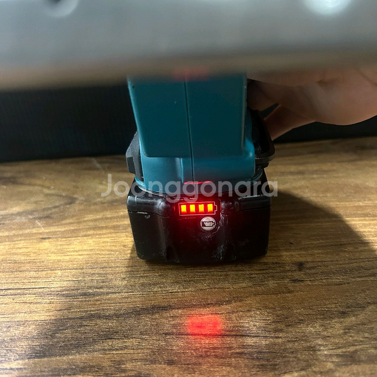 마끼다충전원형톱DSS501 LXT 스킬 배터리포함--1