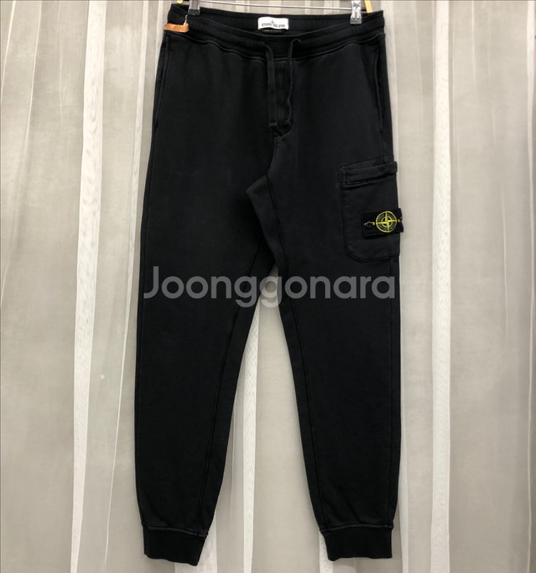 스톤아일랜드 와펜 블랙 조거 팬츠(32인치~34인치)--0