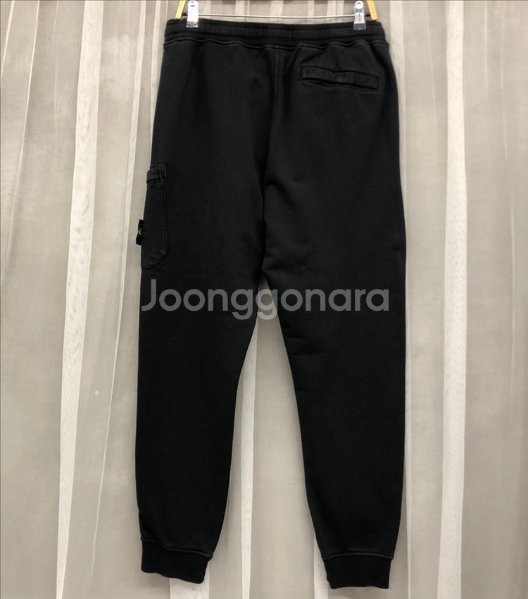 스톤아일랜드 와펜 블랙 조거 팬츠(32인치~34인치)--5