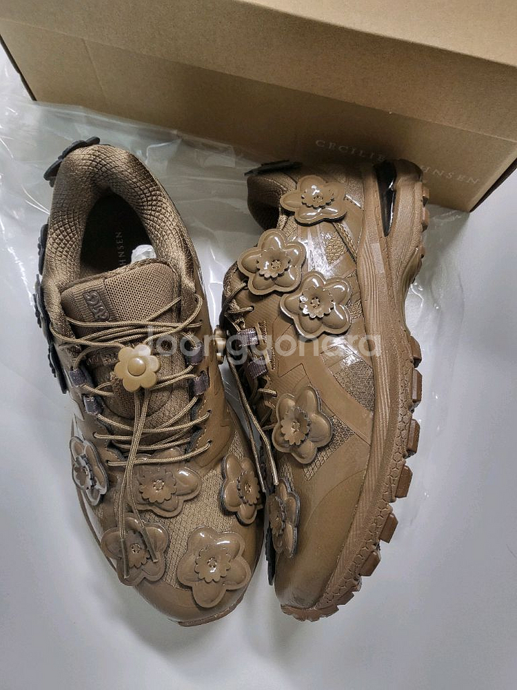 아식스 세실리아 반센--1