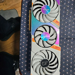 iGame RTX 3070ti 그래픽카드 화이트