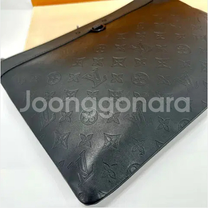 [정품] 루이비통 디스커버리 포쉐트 클러치--2