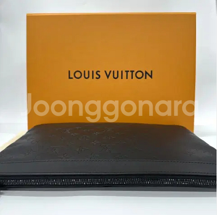 [정품] 루이비통 디스커버리 포쉐트 클러치--3