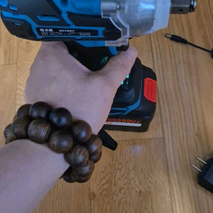 임팩 드릴 해외직구 충전 무선(배터리는 마끼다와 호환)