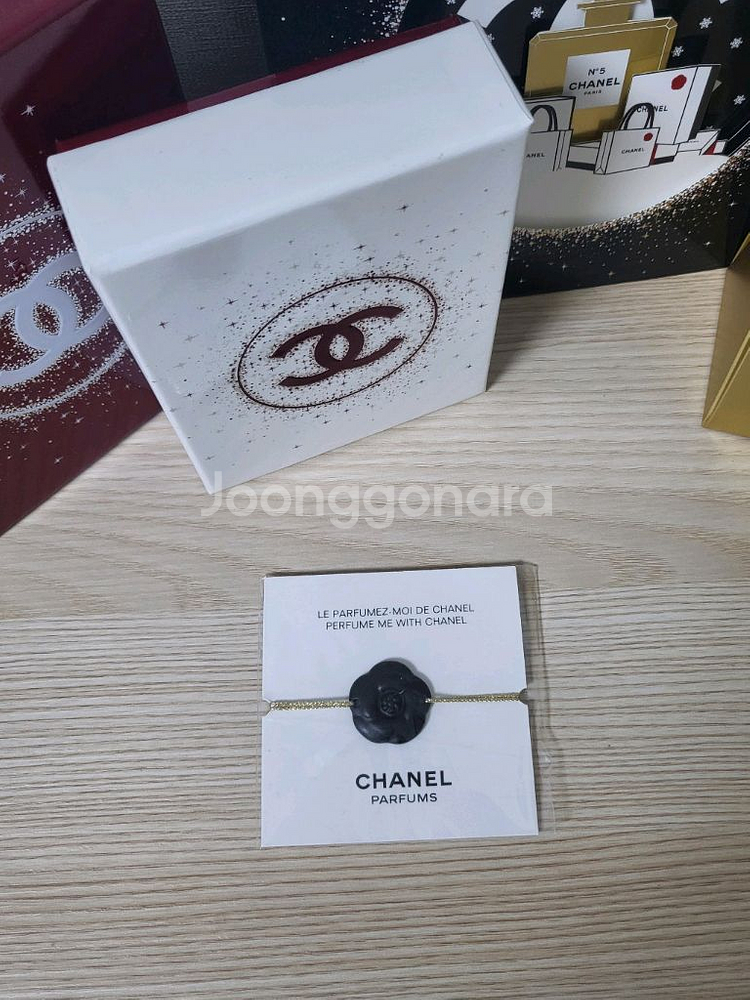 정품) 샤넬 블랙 까멜리아 팔찌 브레이슬릿 (코스메틱--0