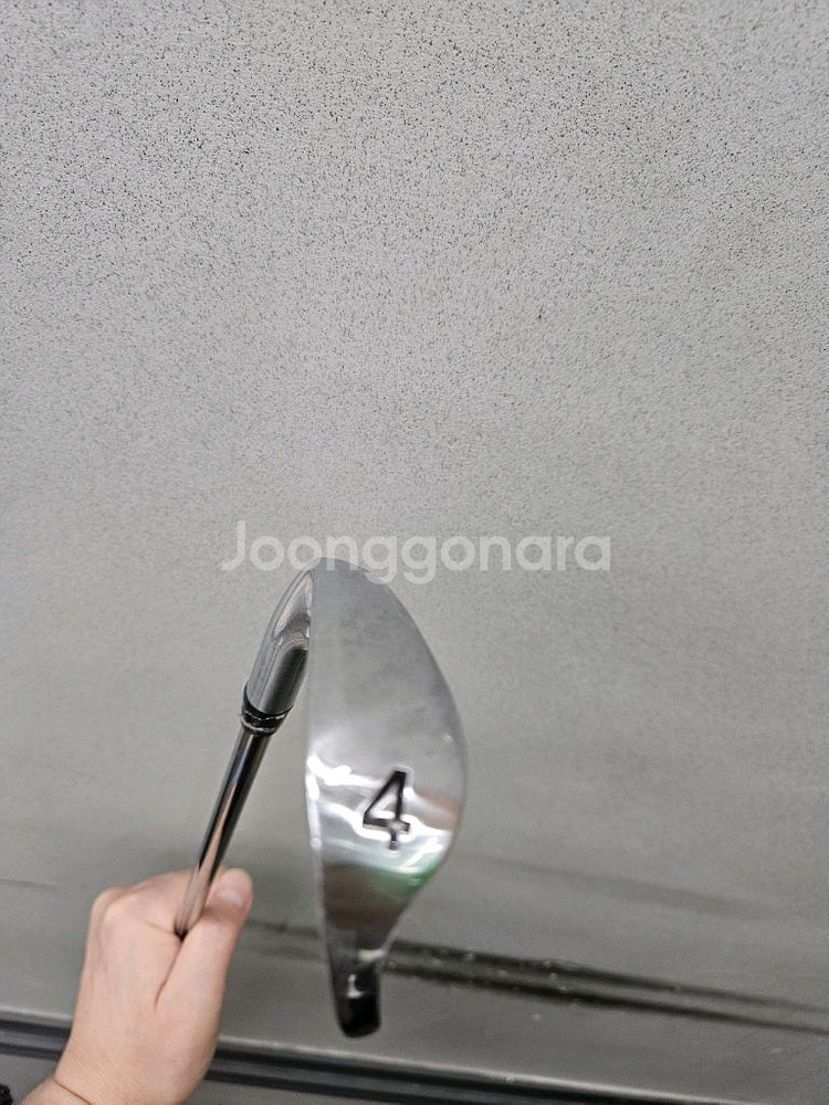 (민트급)v300 4번아이언 판매합니다.--0