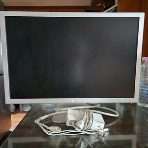 애플 30인치 모니터 (애플 시네마디스플레이) 이미지