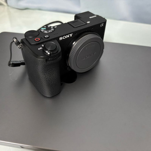 소니 a6700 바디 팝니다