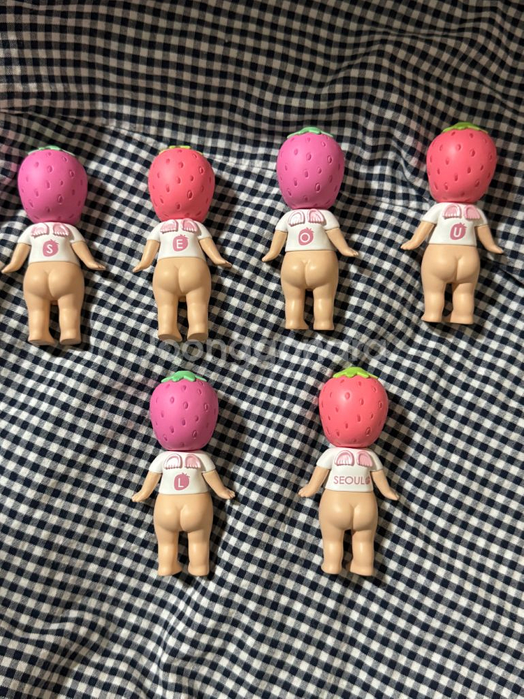 소니엔젤 서울 테라스 딸기 피규어 일괄(시크릿x)--1