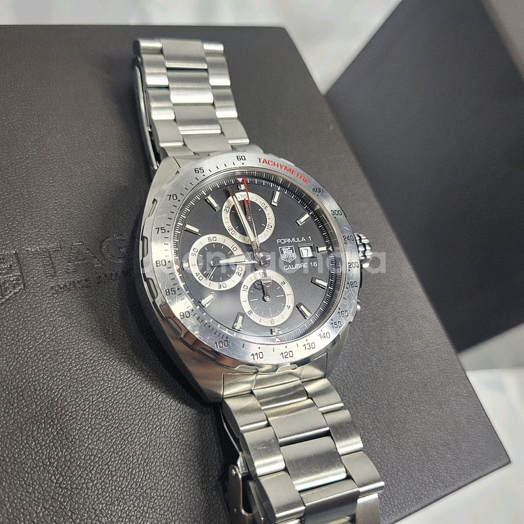 태그호이어 포뮬러1 크로노그래프 오토매틱 검판 시계--2